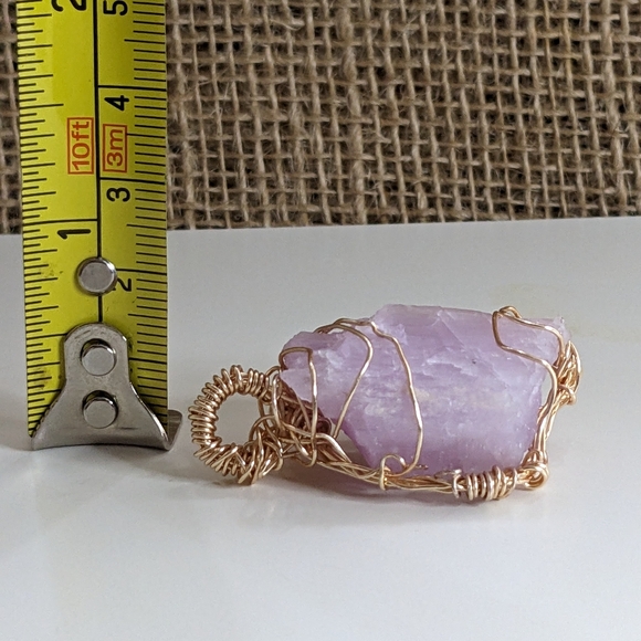 Large Kunzite Lavender Pink Rough Wire Wrapped Pendant - Picture 16 of 16